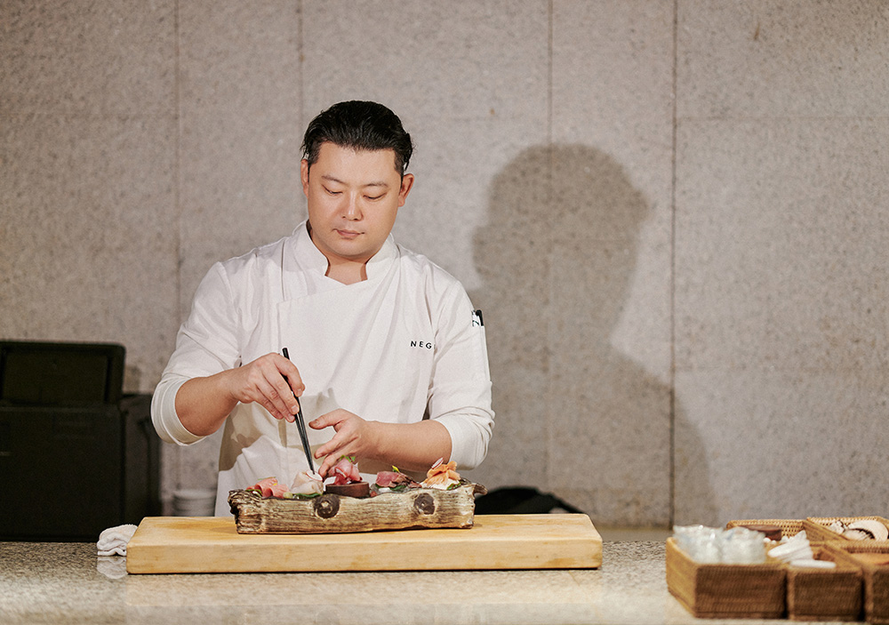 The owner is plating