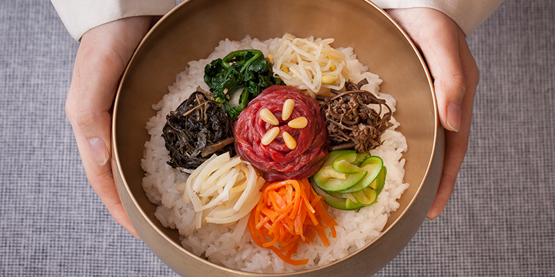 육회 비빔밥 이미지