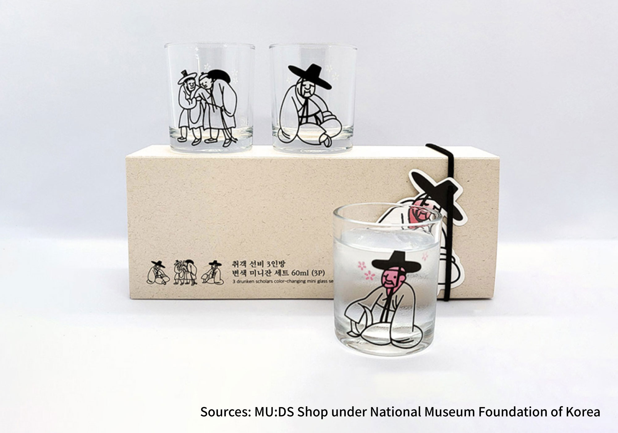 soju glasses that shift hues when filled with cold liquor while adding a playful, sensory layer to the traditional drinking experience with every pour.