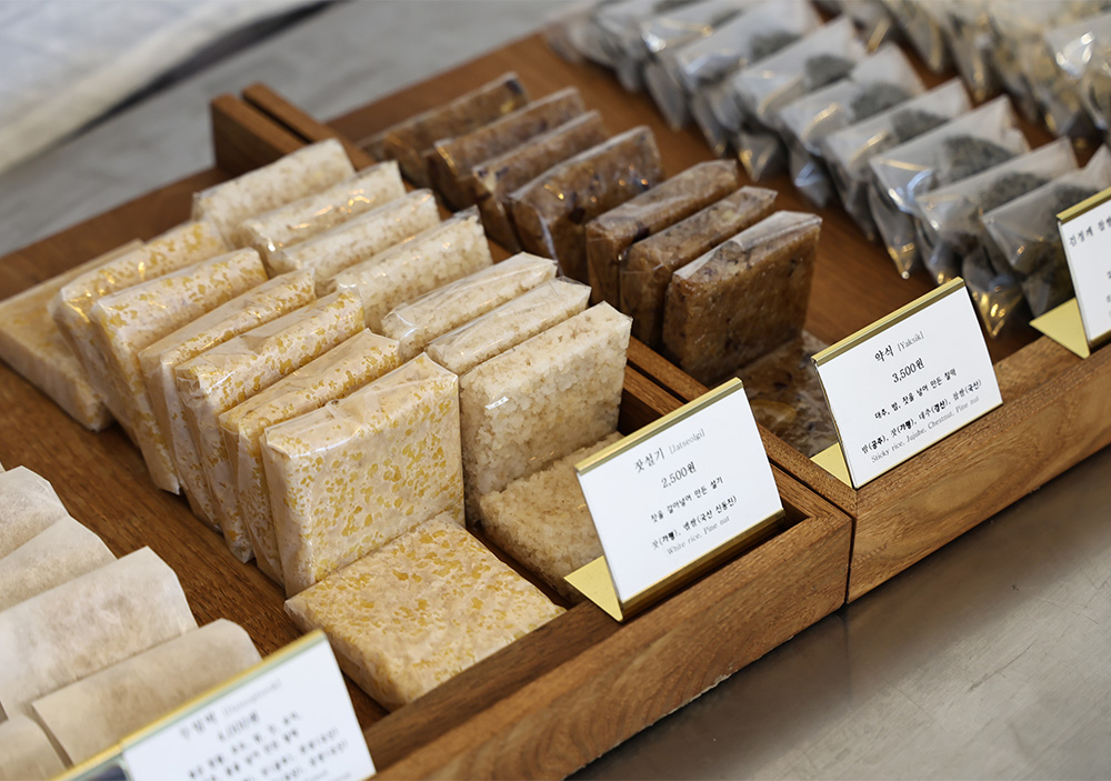 Biwon Rice Cake Packaging Photo